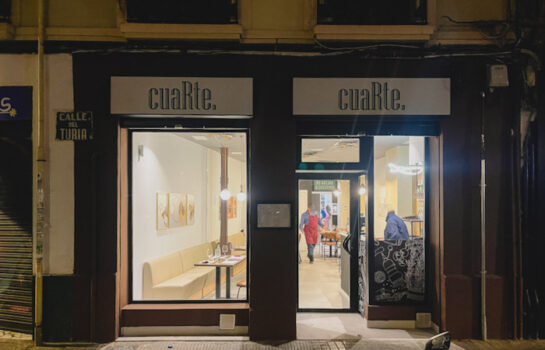 puerta de entrada del restaurante cuarte de valencia