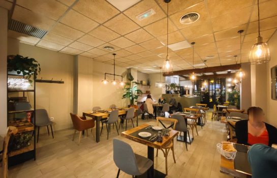 mundua-taberna-restaurante-valencia-el-tipo-que-nunca-cena-en-casa-004
